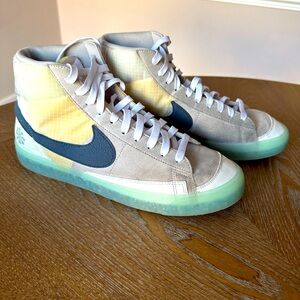 Nike Men’s Mid Blazer Move to Zero Glacier Ice - size 9.5